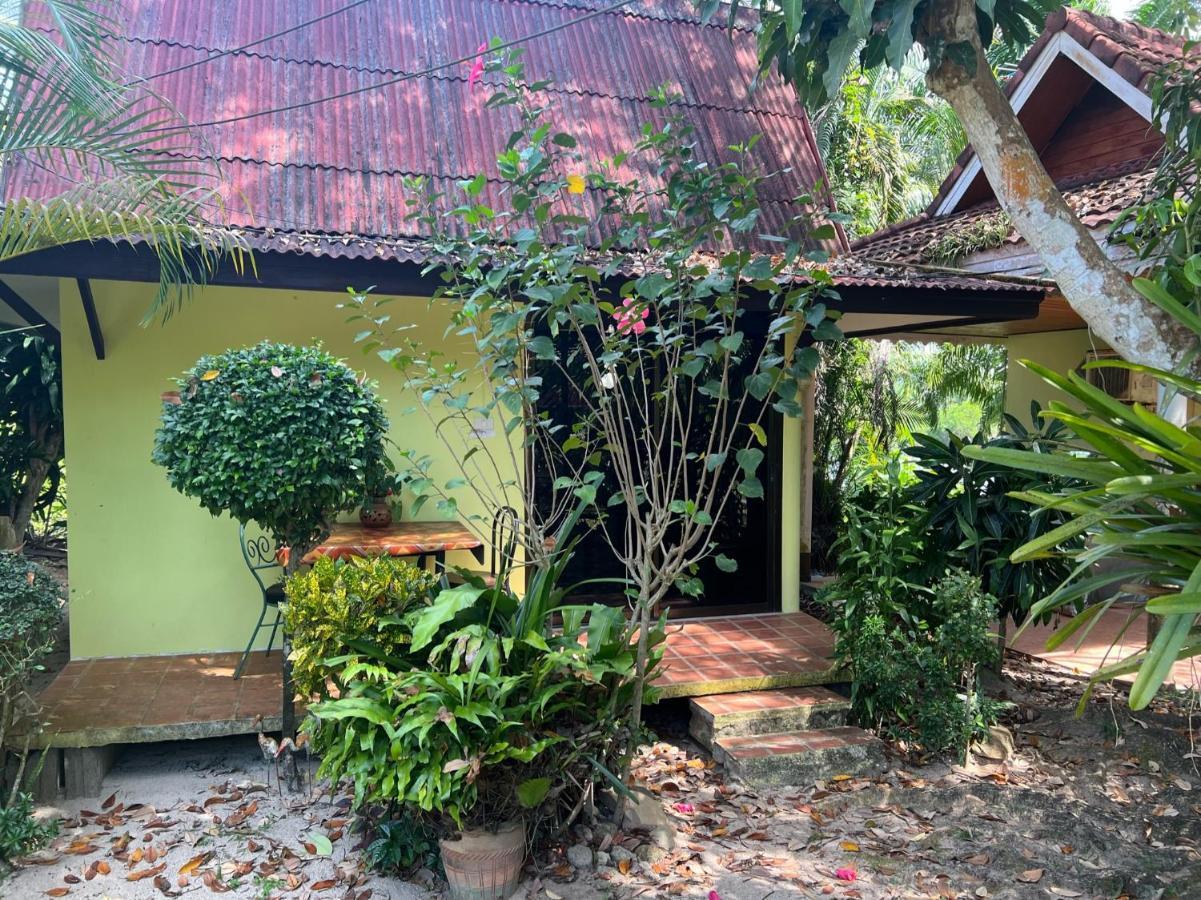 Garden Bungalow Resort Thai Mueang Exterior photo