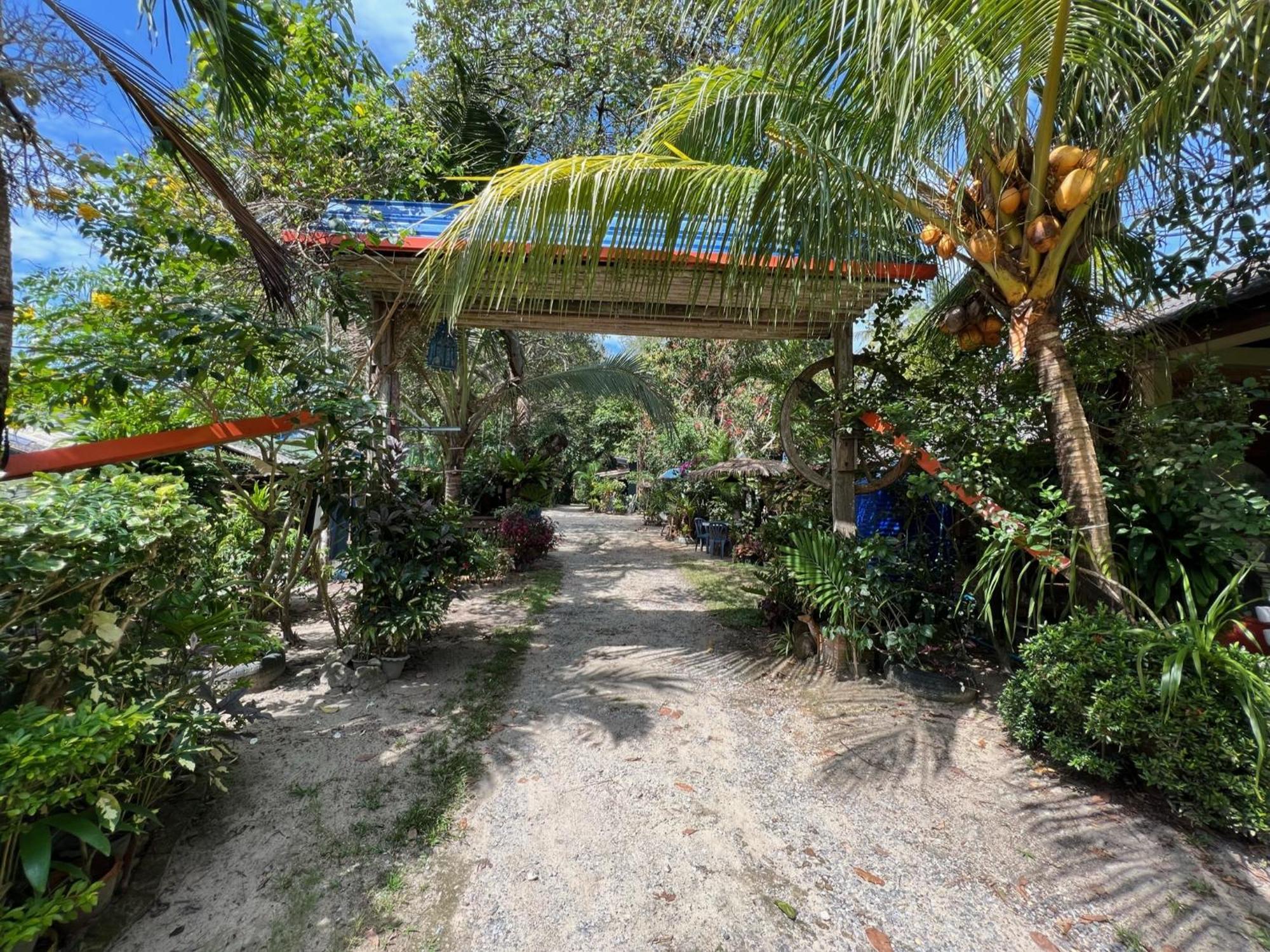 Garden Bungalow Resort Thai Mueang Exterior photo